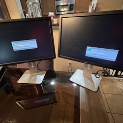 2 Dell 19” Monitors