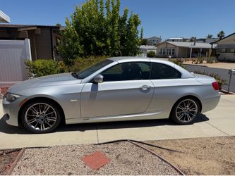 2011 BMW 335 hardtop convertible