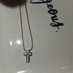 14K Yellow Gold Cross With Diamond Clusters
