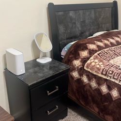 Full Bed And Nightstand