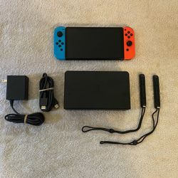 NINTENDO SWITCH OLED VERSION