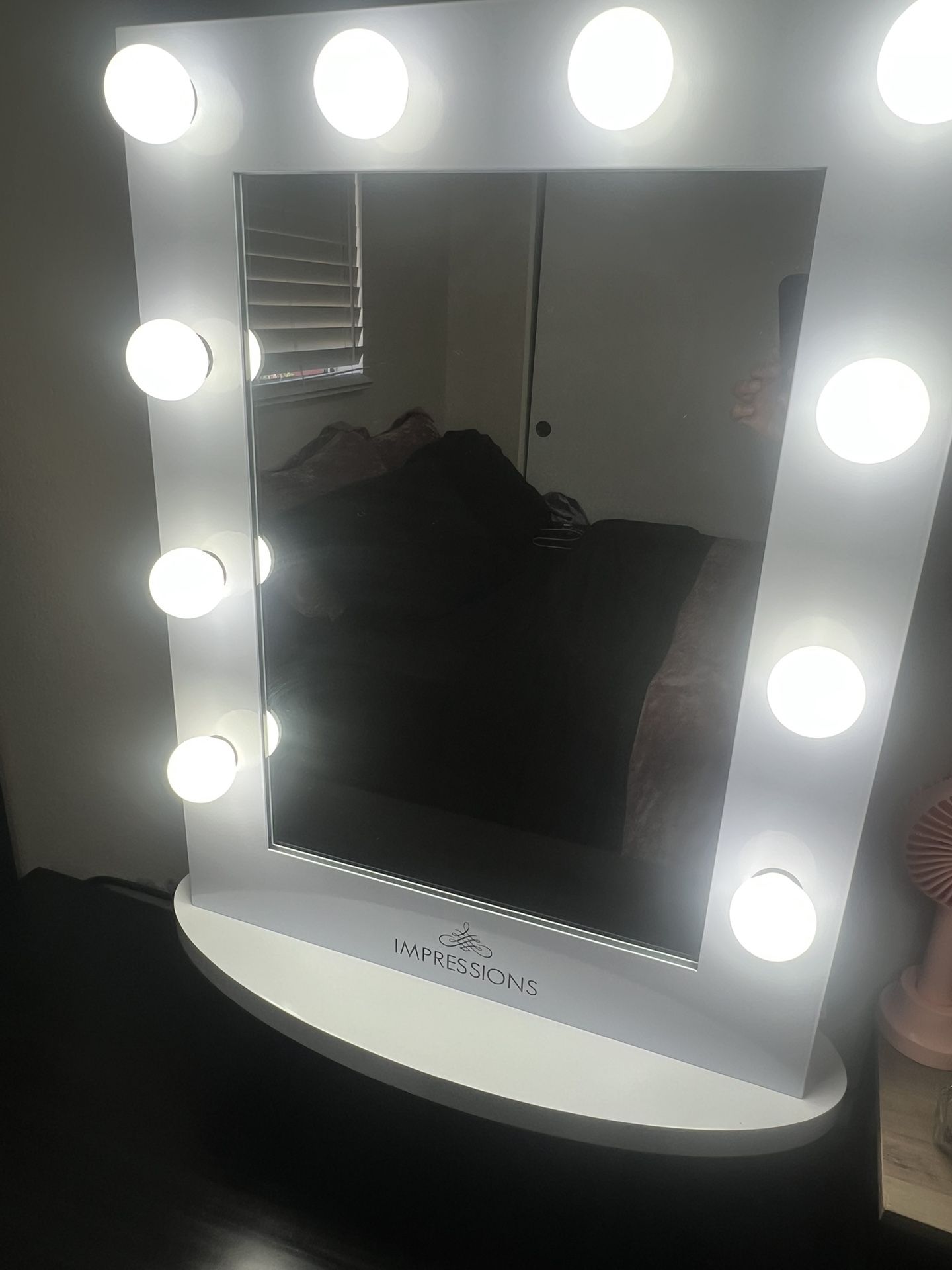 Impressions Mirror