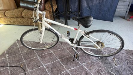 Womens Specialized 10 speed