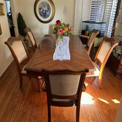 Dinner Table Set