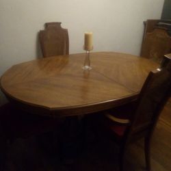 Kitchen Table w/Chairs