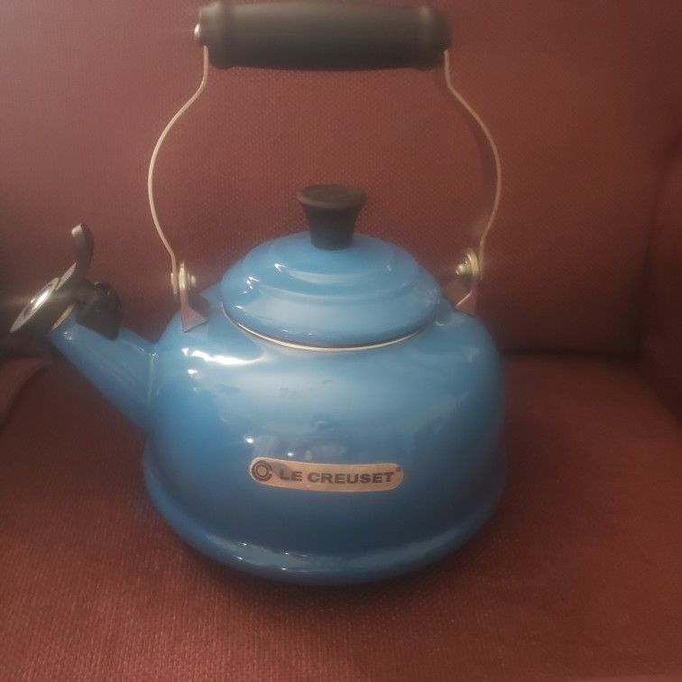 Le Creuset Tea Kettle