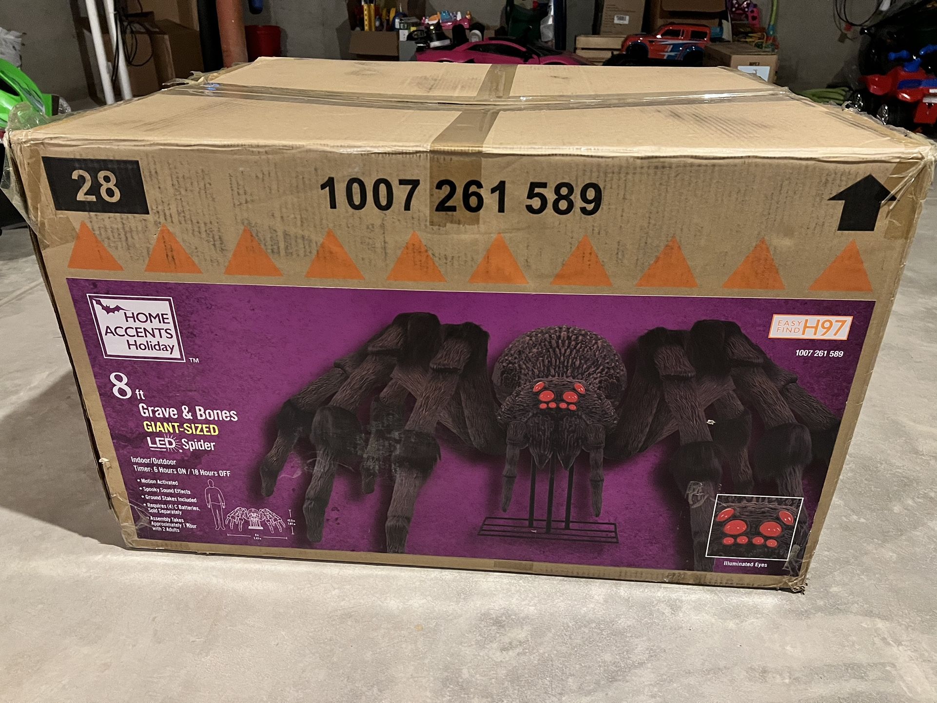 8ft Colossal Spider