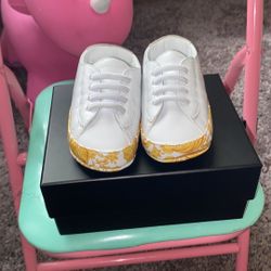 Versace Baby shoes White and gold