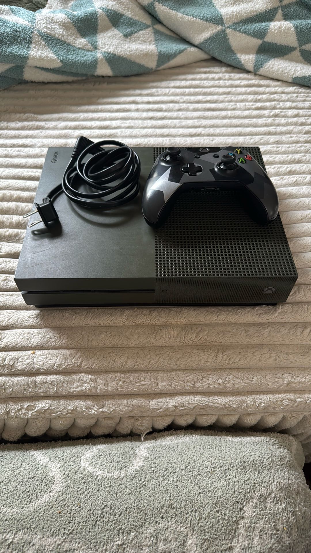 Xbox One S