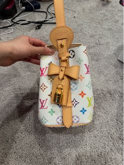 Louis Vuitton all in bb