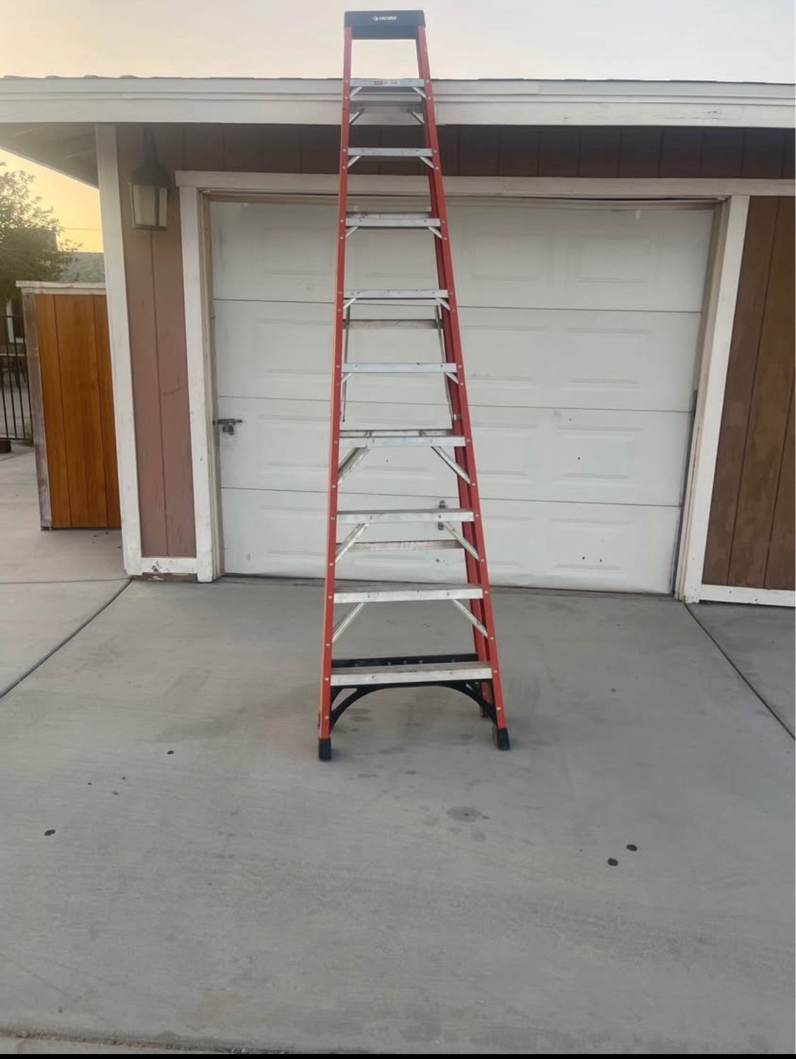 Husky 10’ Ladder