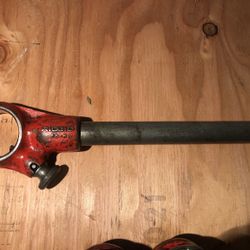 Ridged Pipe Threader 