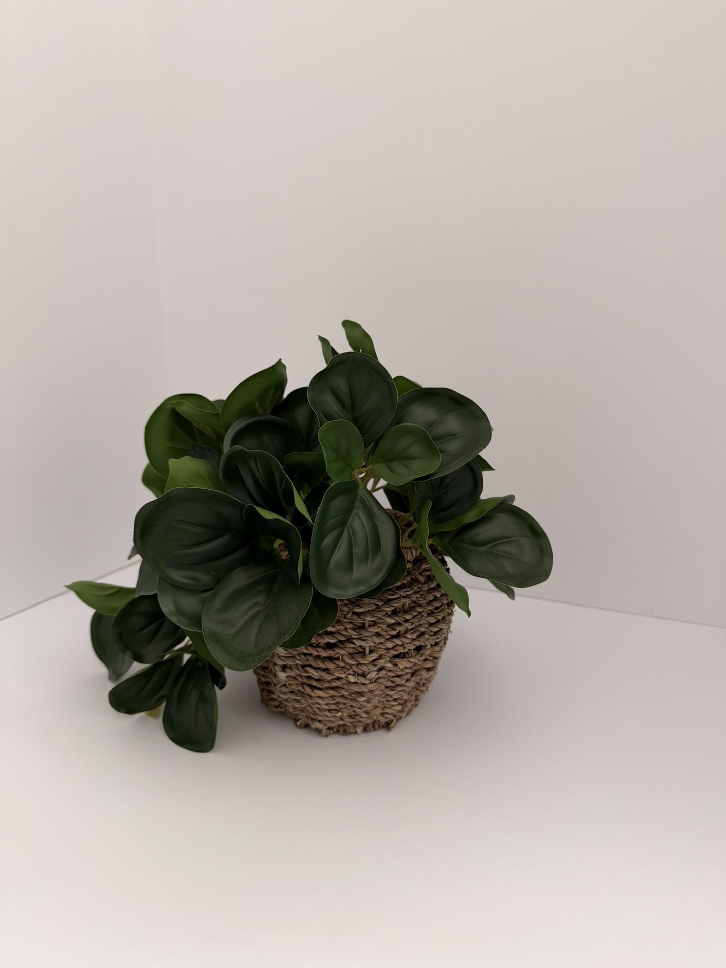 Set of 3 Artificial Greenery Plants in Woven Basket Pots – Home Decor 