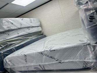 Bamboo Mattress Still in Plastic Wrap queen
