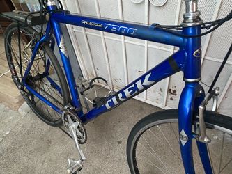 Trek Multitrack 7300 Hybrid Bike