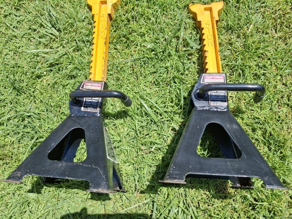 2 Used Craftsman 4 Ton 8000 lbs Capacity Jack Stands