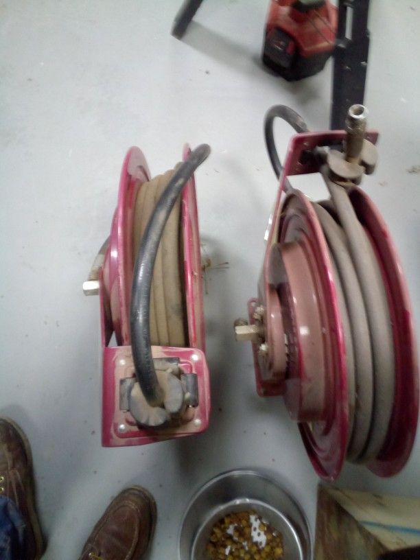 Two High Pressure Hose With Real