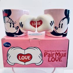 Disney Japan Mickey Mouse & Minnie Love Heart Handle Ceramic Coffee 2Mug Set Box