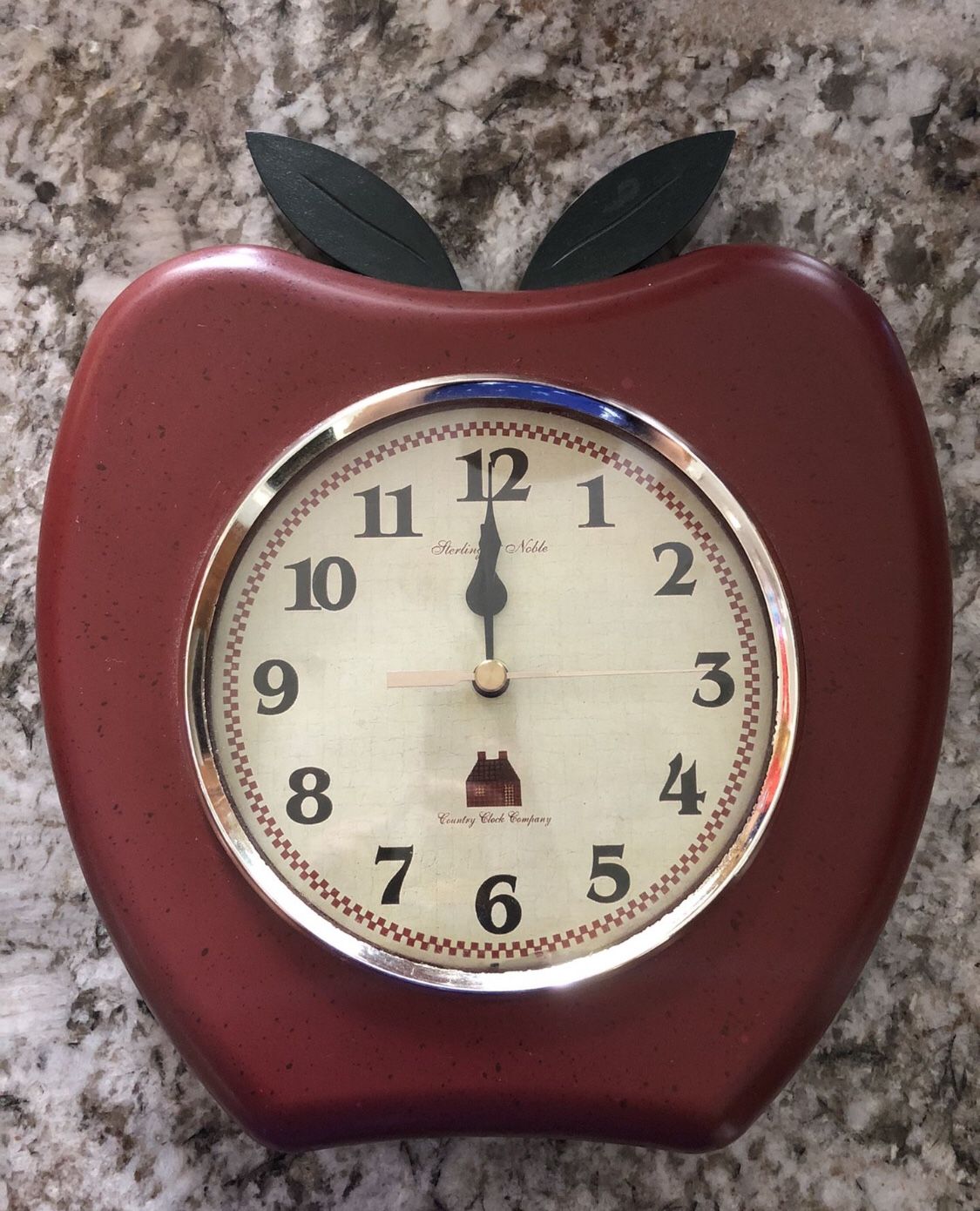 Apple Shape Clock