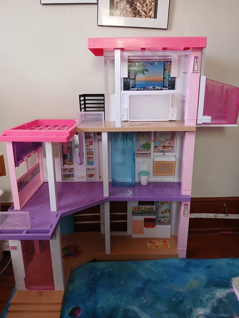 Barbie Dream House