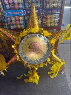 Sunflower 3-d piñata