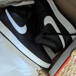 NIKE Women's Court Vision Mid - Size 12 (Authentic)