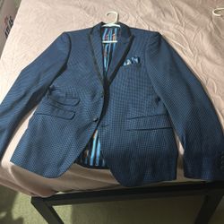 Mens Suit - Small