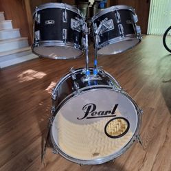 Vintage (early 1970's) Pearl Drums Used Model W-5 Pro Shell Pack with original hardware
