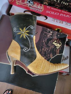 Gator Booty Cow Boy Boots