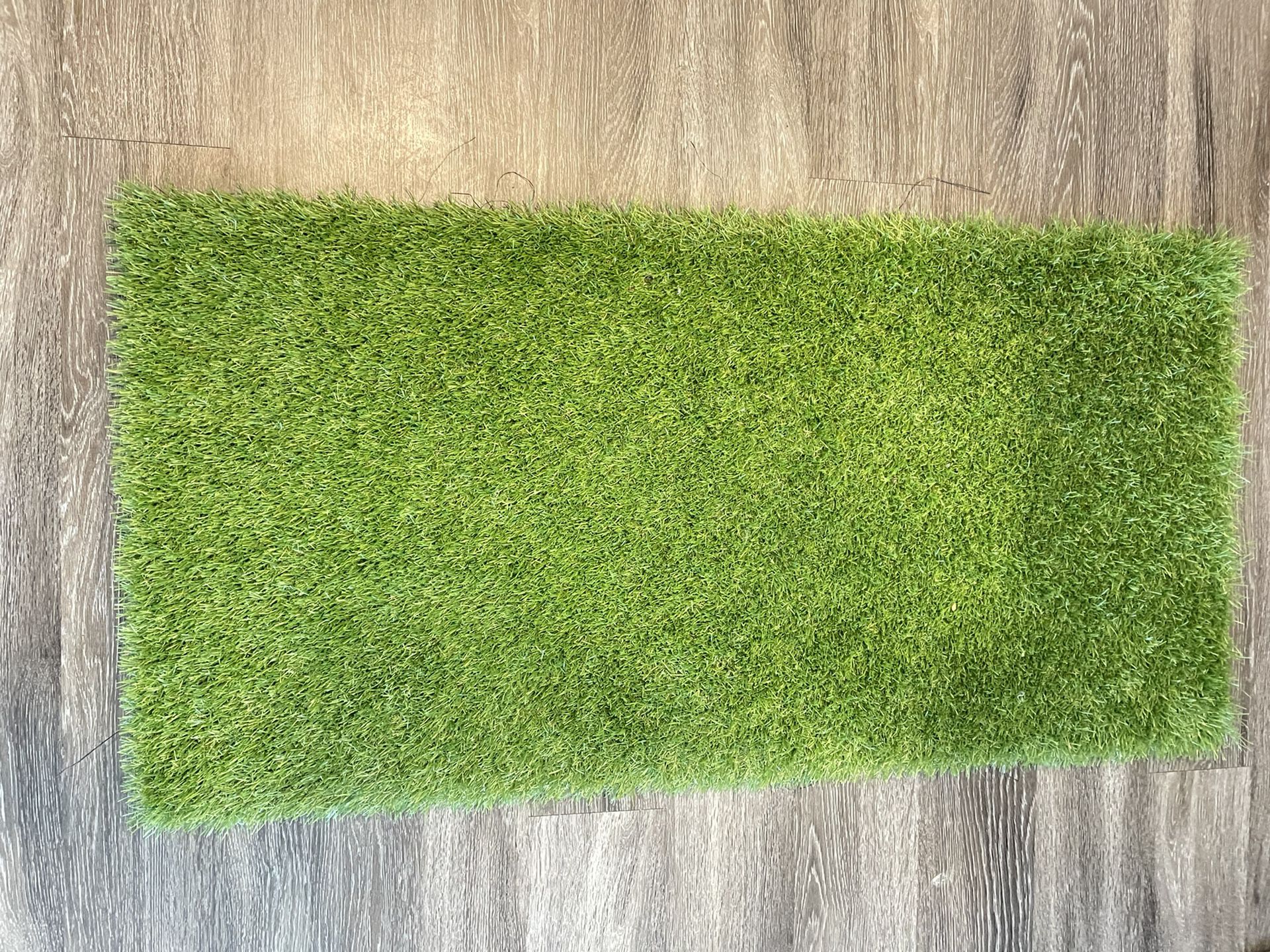 2’x4’ Artificial grass mat/ outdoor mat/ rug