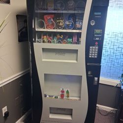 Genesis GO-380 snack and soda combo vending machine