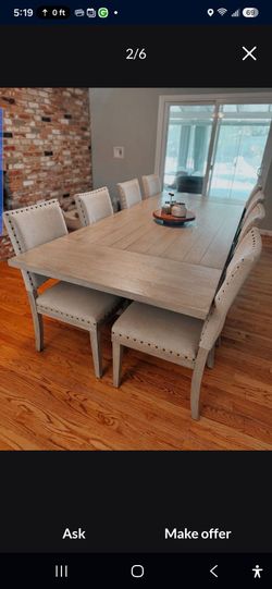 Dinning room table & chairs