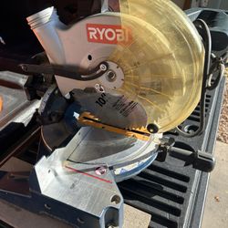 Ryobi 10” Compound Miter Saw – Ready to Work 🔨