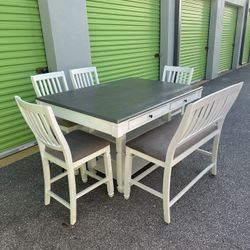 Dining set (FREE DELIVERY)