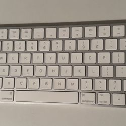 Apple Keyboard