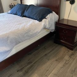 Queen Size Bed Frame With 2 Nightstands 