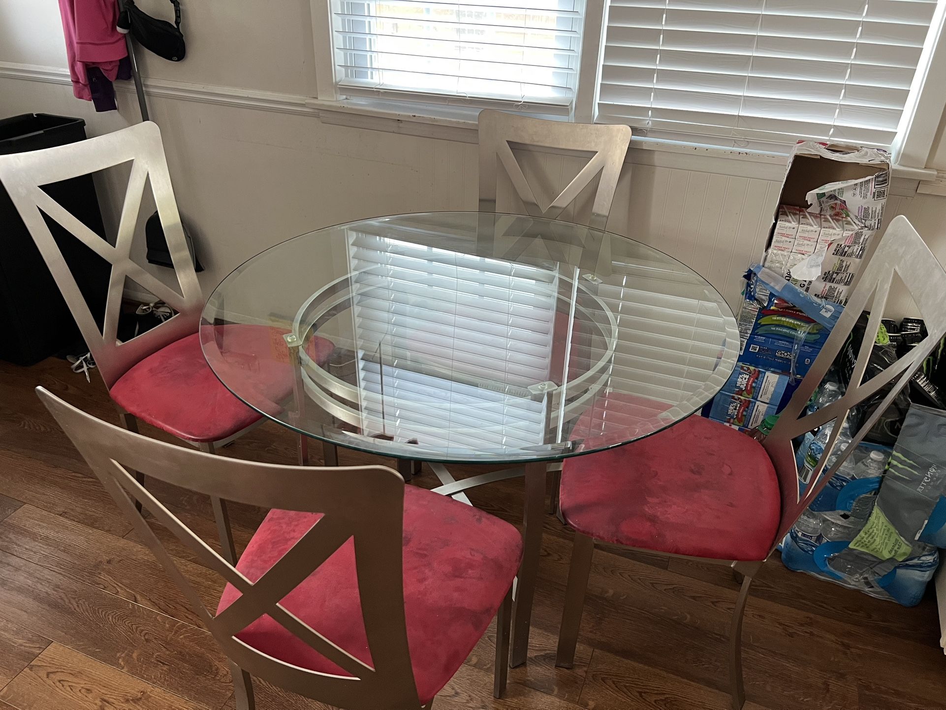 Kitchen Table W Chairs And Side Tables