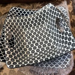 2 Squared Serving Bowls 