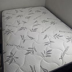 Bamboo full size bed with box and frame