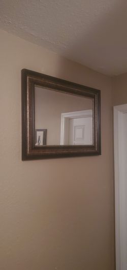 Beautiful wall mirror very heavy Thumbnail