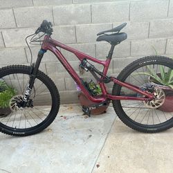 Specialized Stumpjumper S4 Alloy Mountain Bike – Large Frame, 29” Tubeless Tires, Fox Suspension