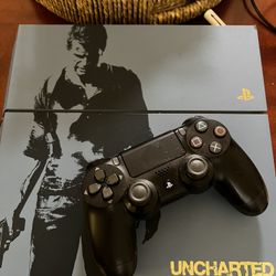 PS4 Console