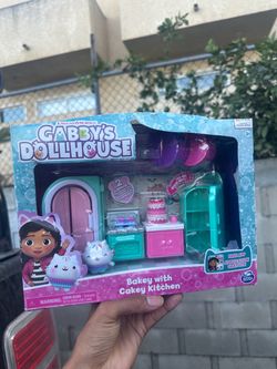 Gabby's Dollhouse Bakey with Cakey Kitchen Playset