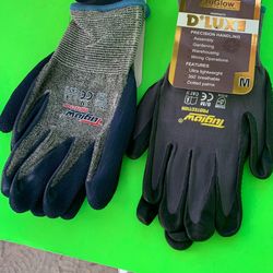 Safety gloves  Guantes de seguridad