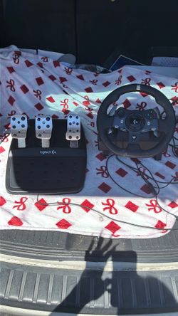 Logitech steering wheel and petals