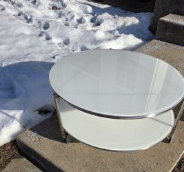 Glass round table