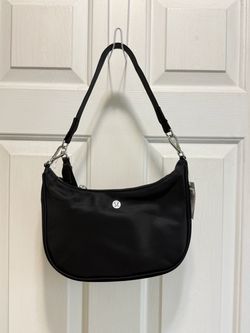 Lululemon city essential small shoulder bag