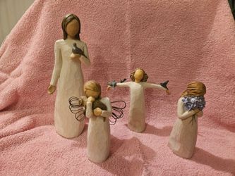 4 Willow Tree Figurines by Susan Lordi