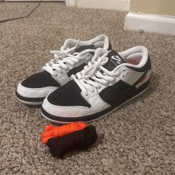 Nike SB Dunks “TightBooth”