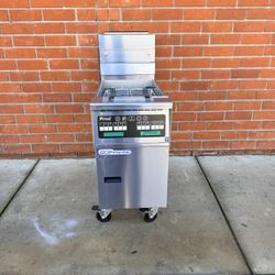 Pitco® SSH55-C Solstice Supreme Natural Gas 40-50 lb. Floor Fryer with Intellifry Computer Controls - 80,000 BTU